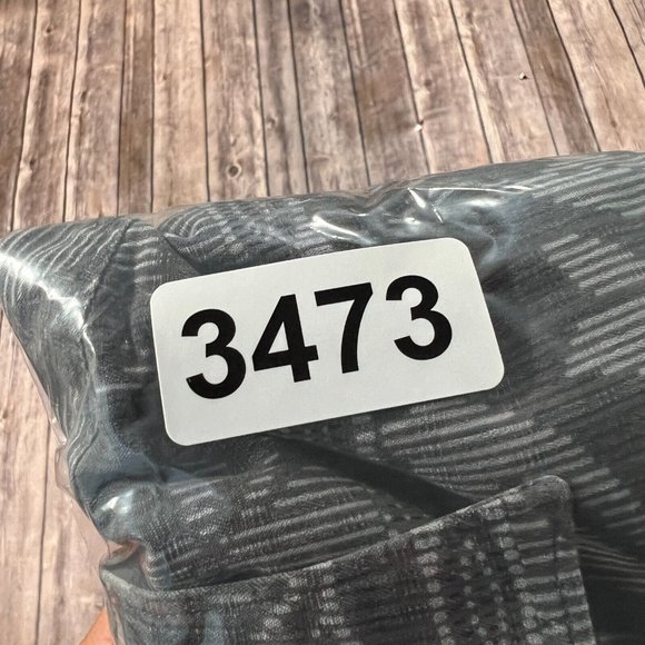 Tommy Bahama 100% Silk Hawaiian Floral Short Sleeve Button Shirt Large Grey Camp - Picture 7 of 7